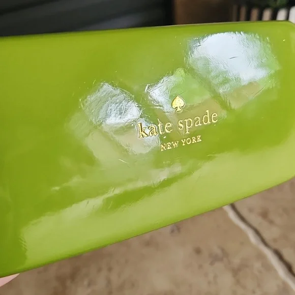 Kate Spade Vibrant Green and Blue Eye Glass Box - Picture 7 of 10